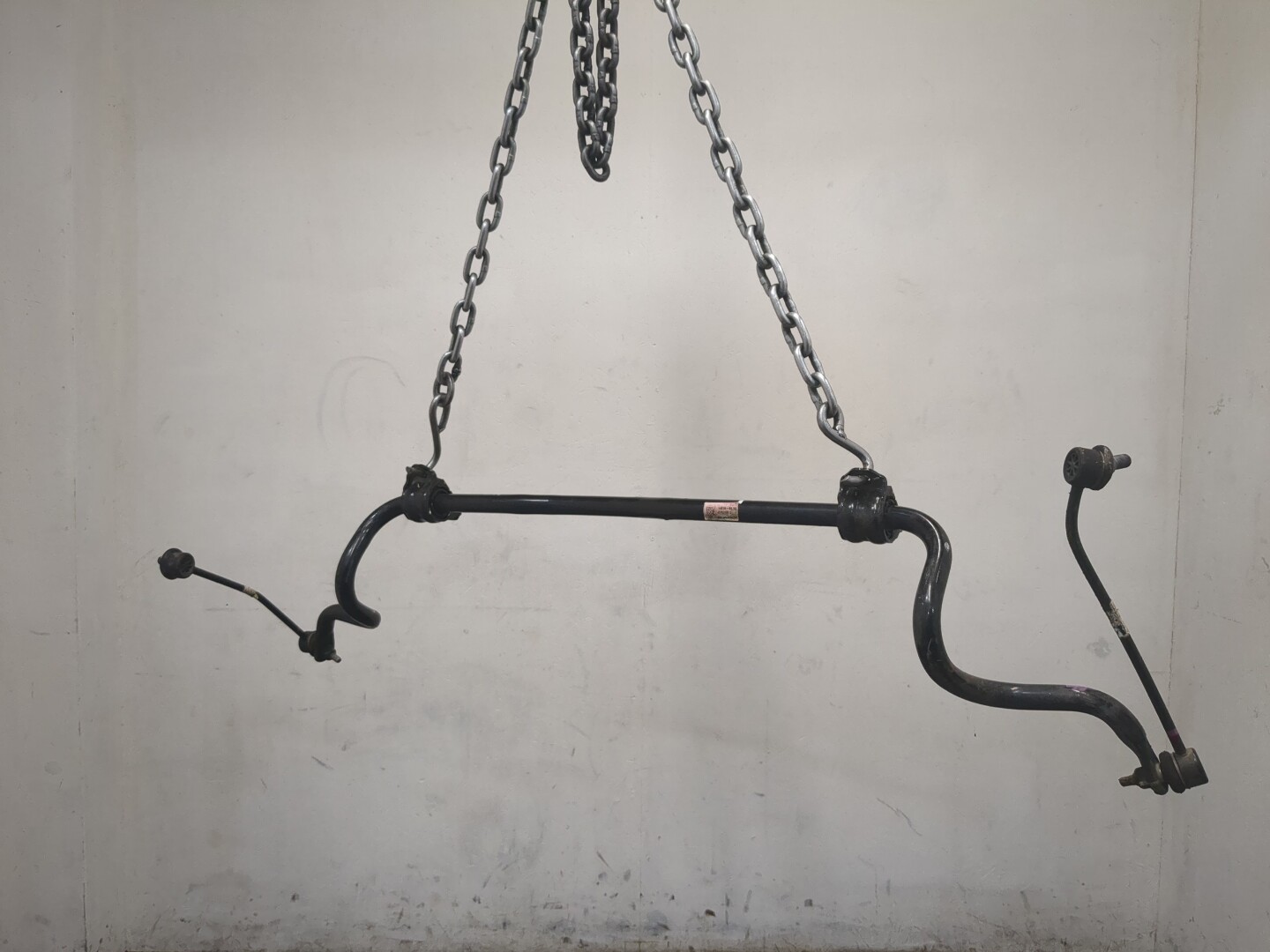 Стабилизатор передний