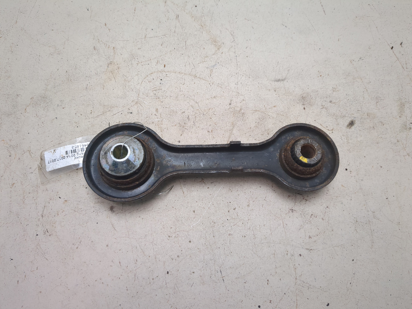 Рычаг задний