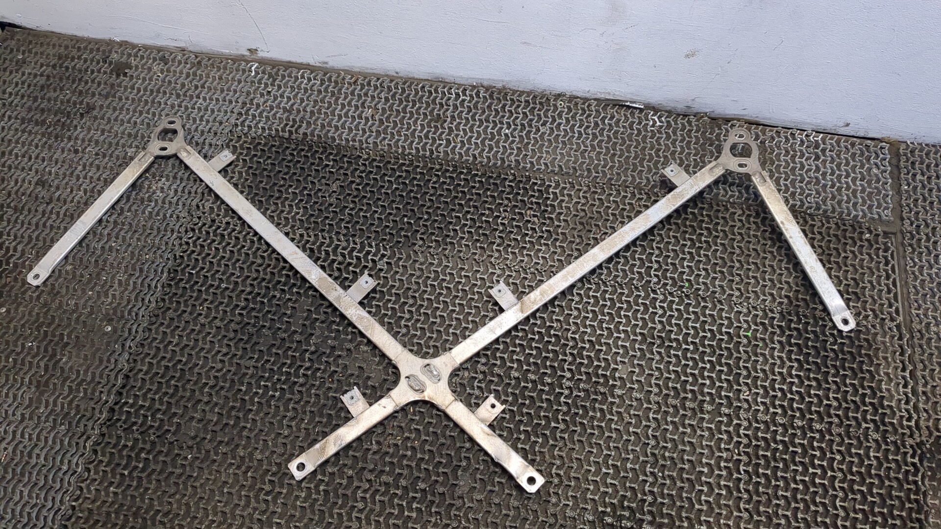 Растяжка столбов