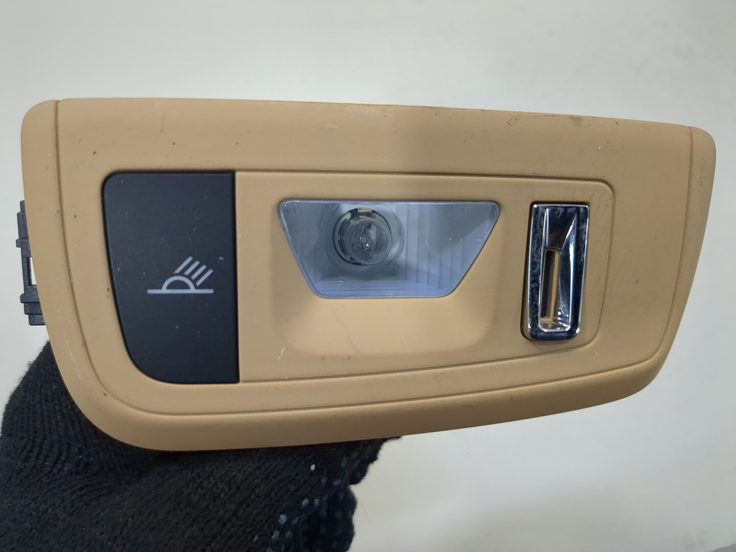 Плафон салонный