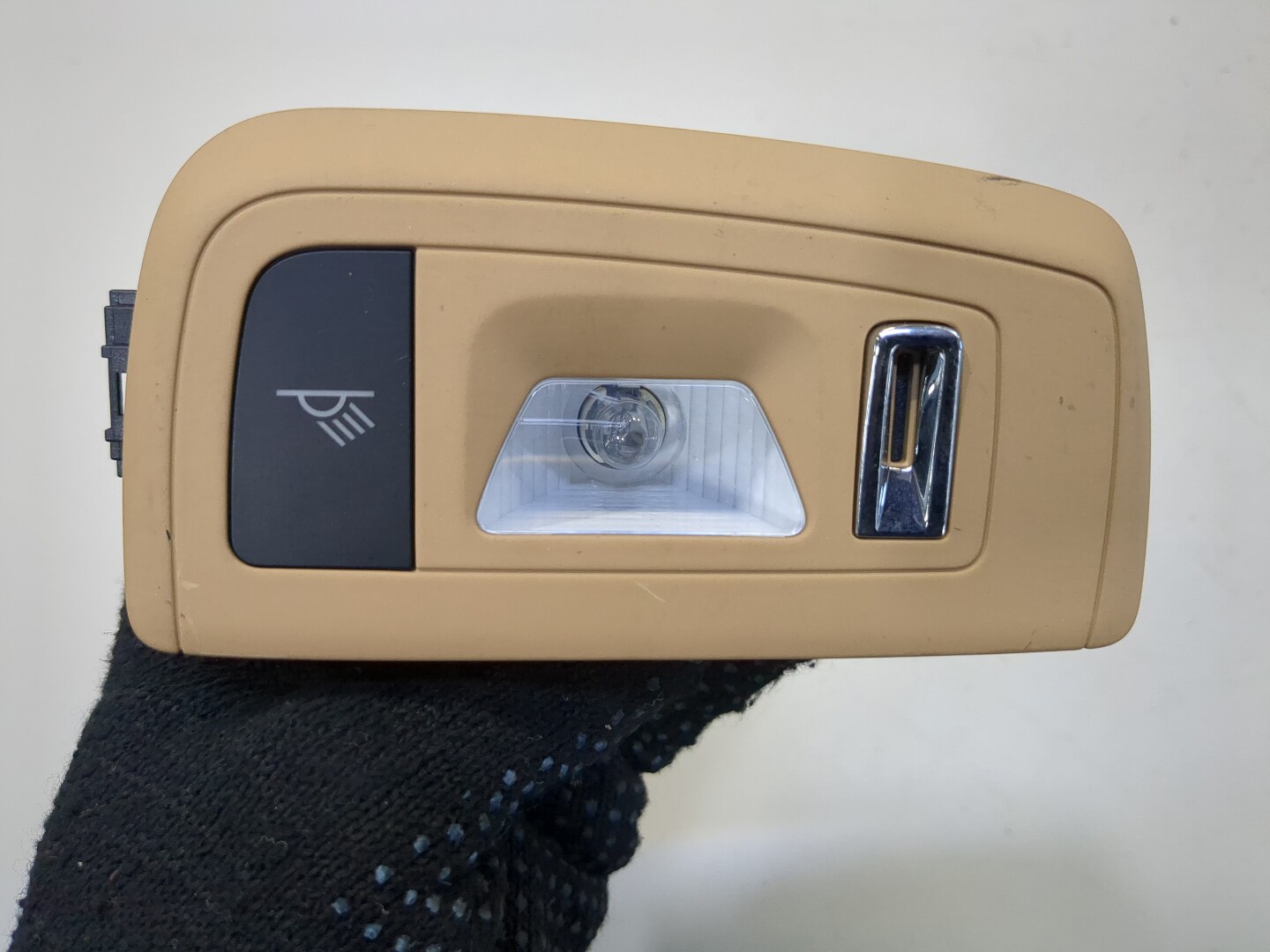 Плафон салонный