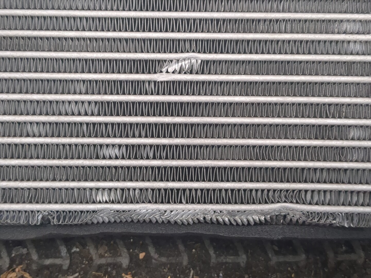 Радиатор кондиционера / конденсер