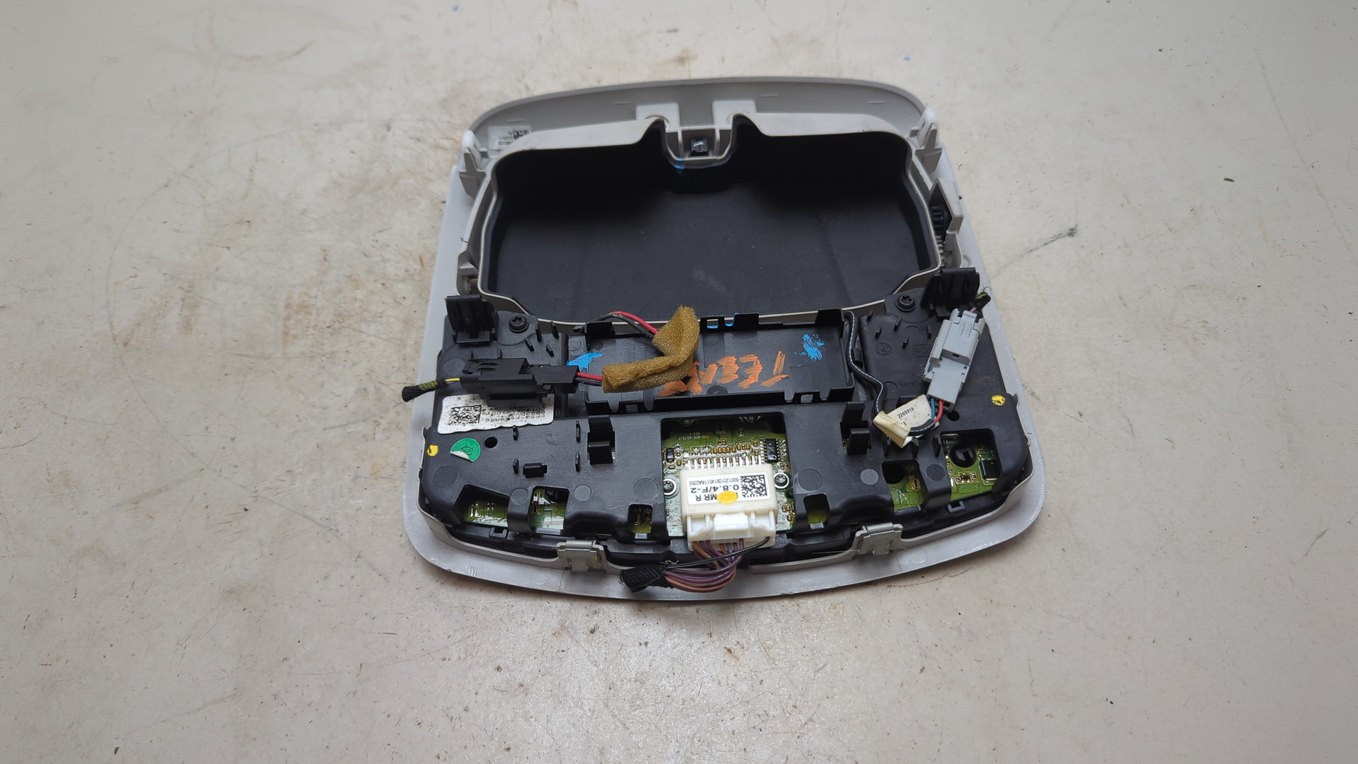 Плафон салонный