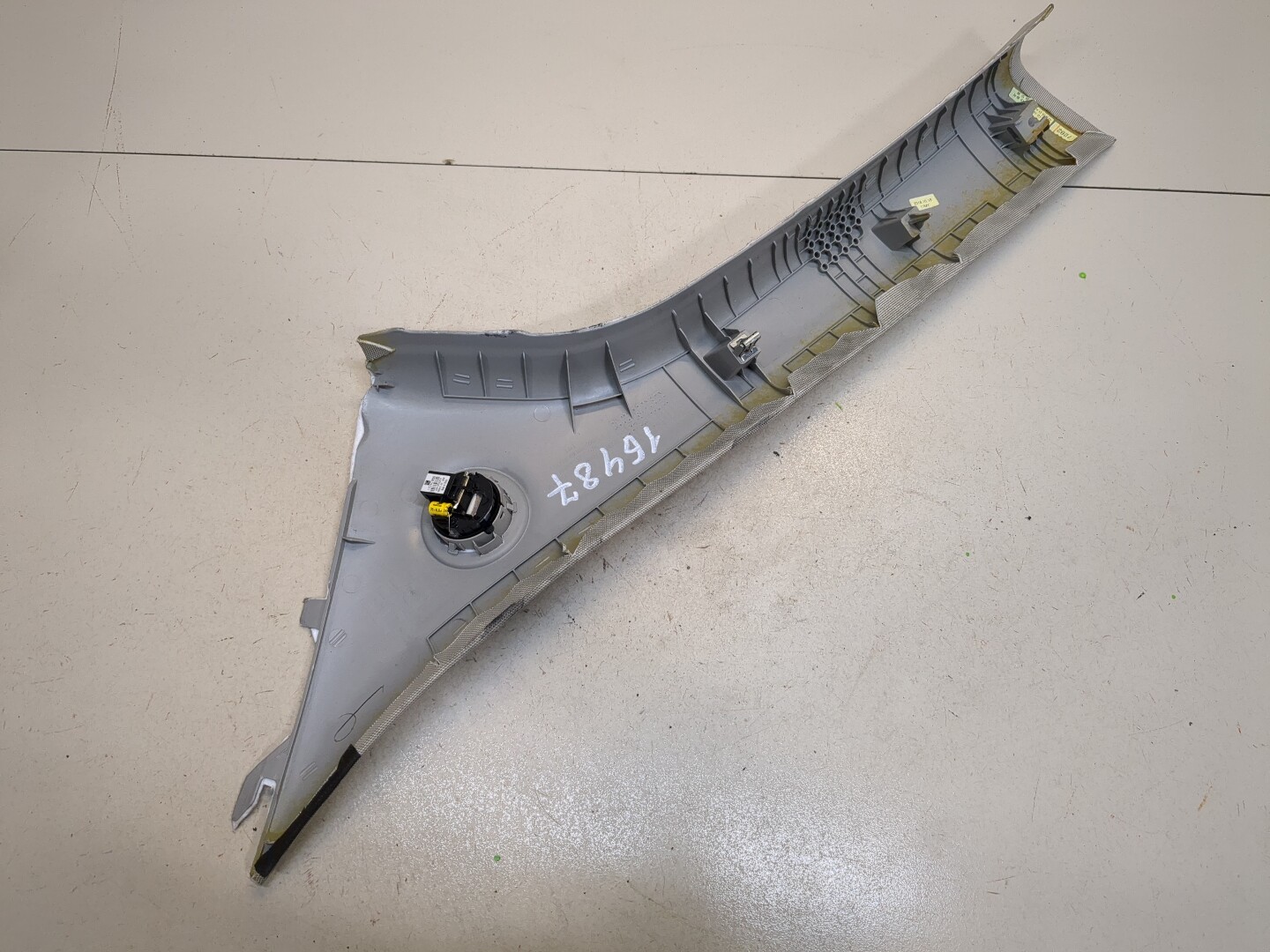 Обшивка стойки