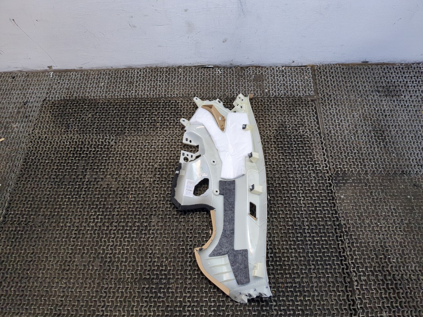 Обшивка стойки