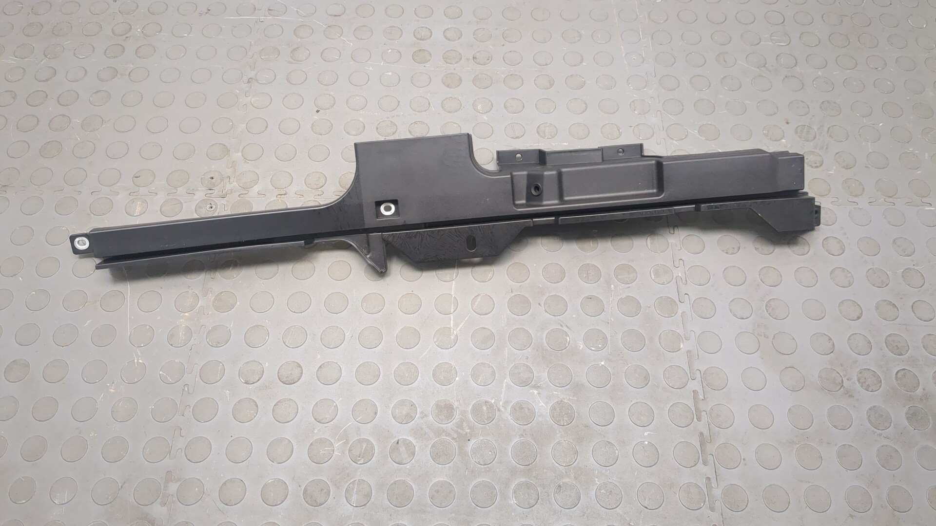 Обшивка багажника