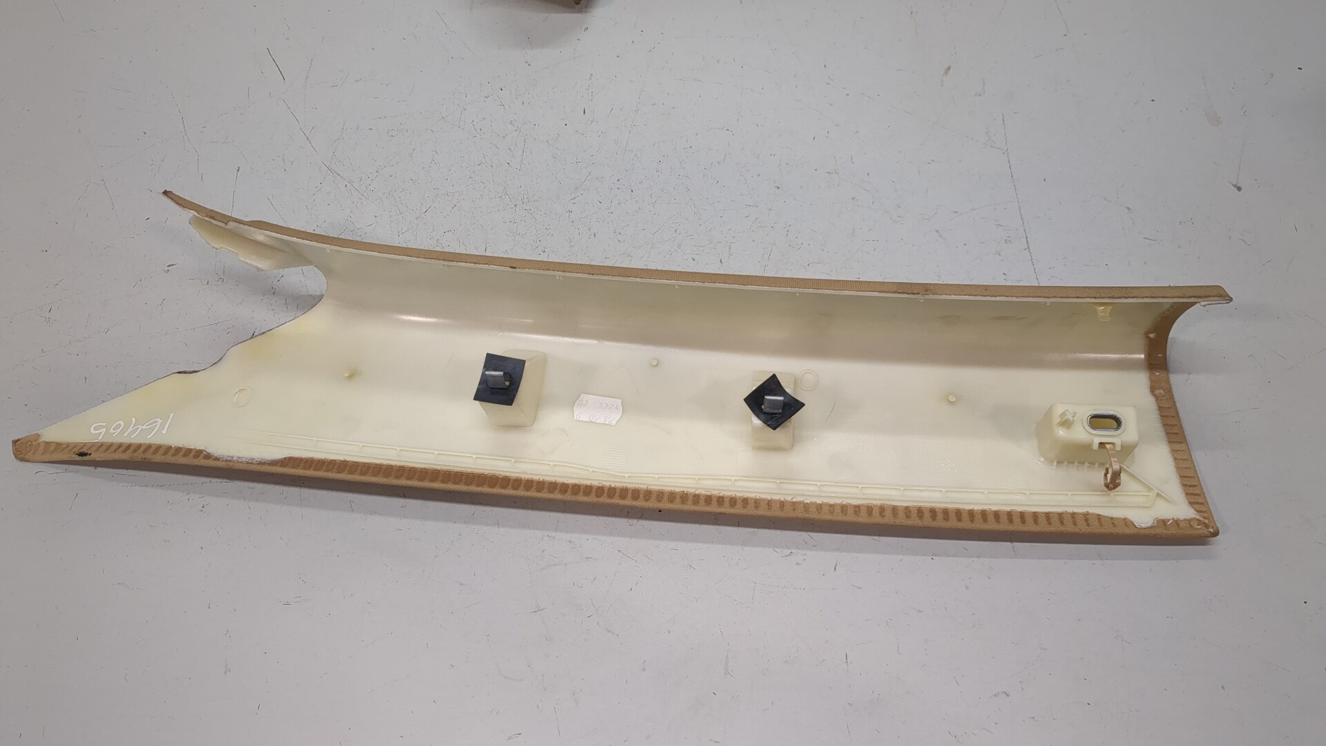 Обшивка стойки