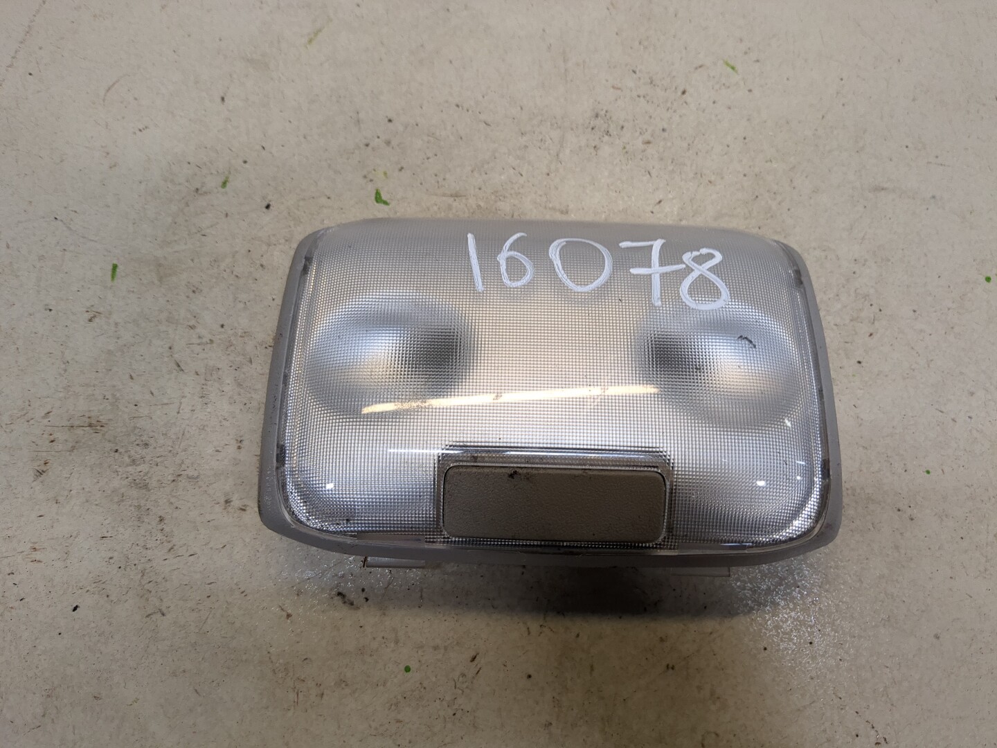 Плафон салонный