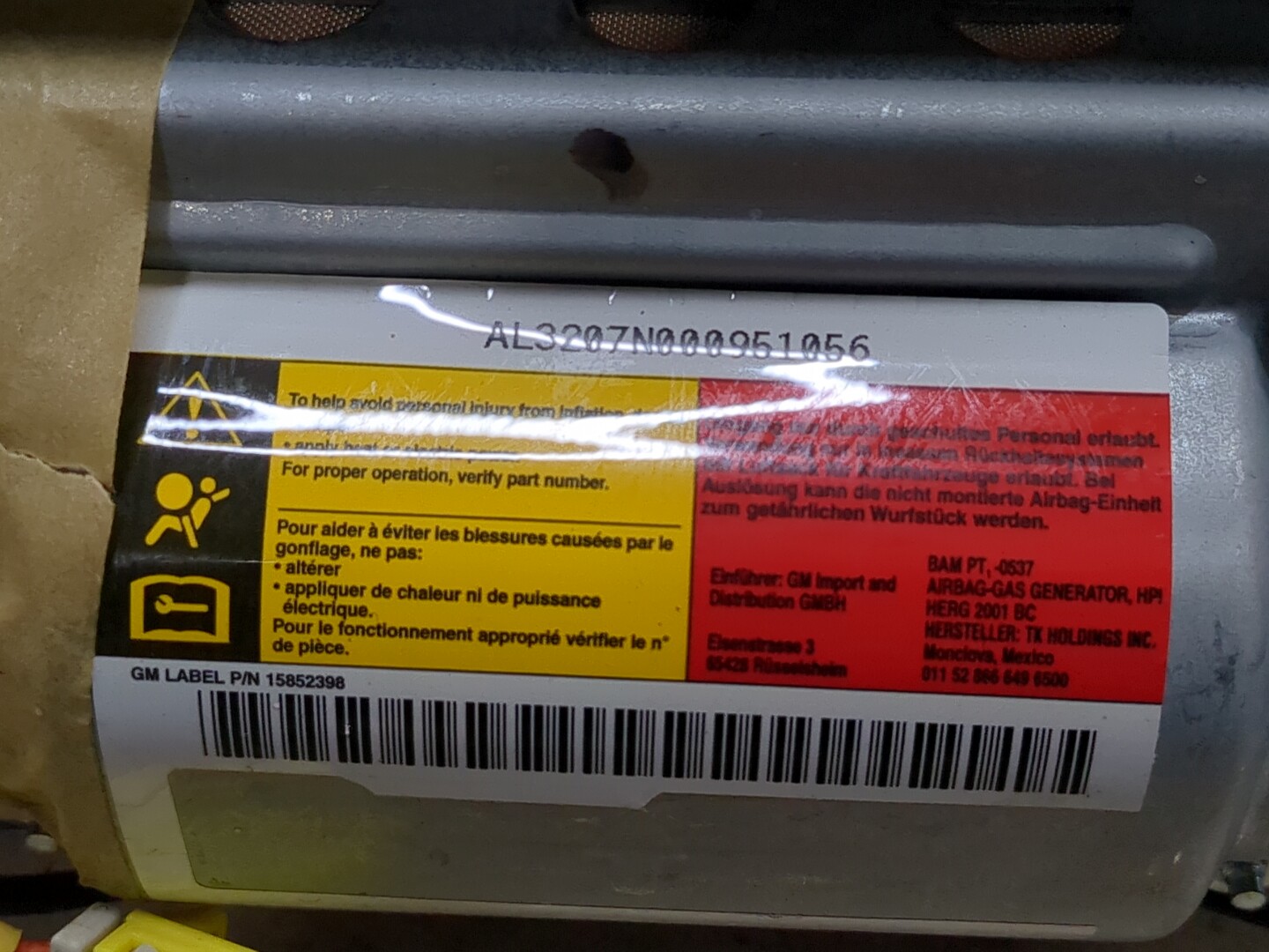 Подушка безопасности пассажирская (в торпедо)