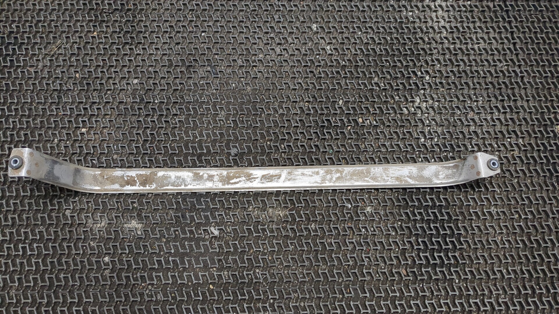 Лента крепления бензобака