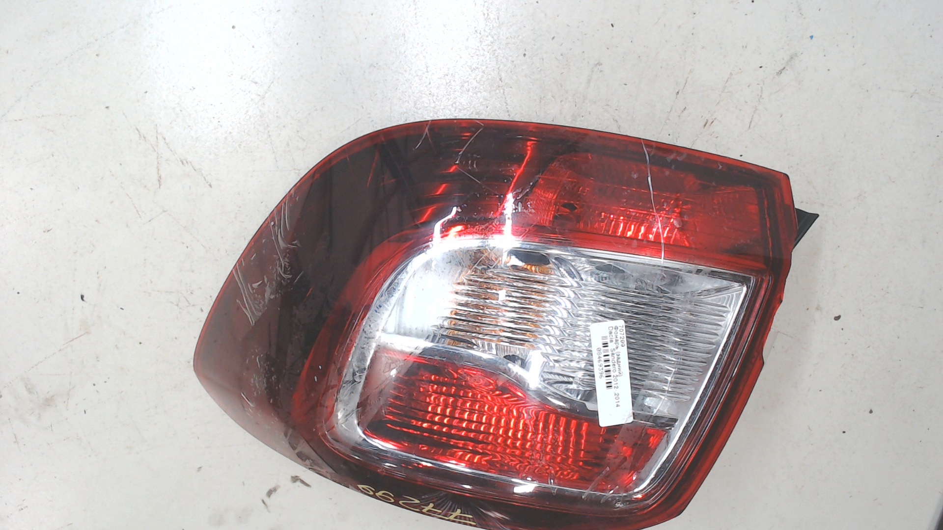 Фонарь задний правый