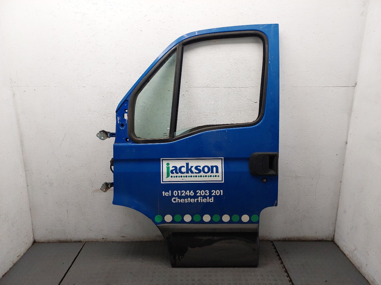 Дверь передняя левая