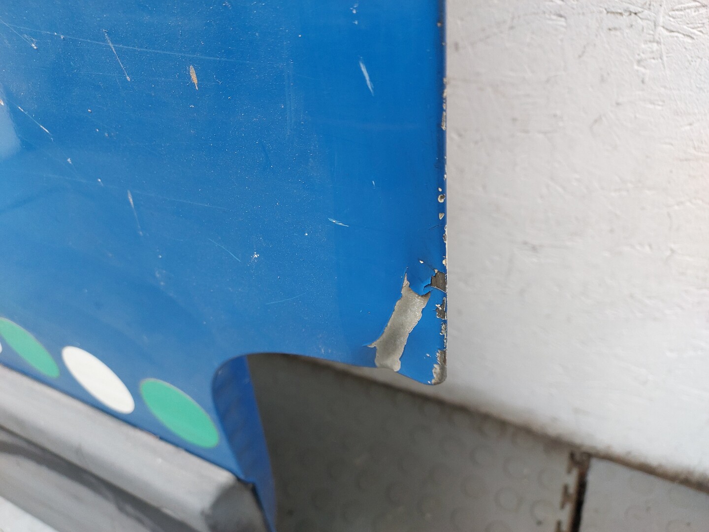 Дверь передняя левая