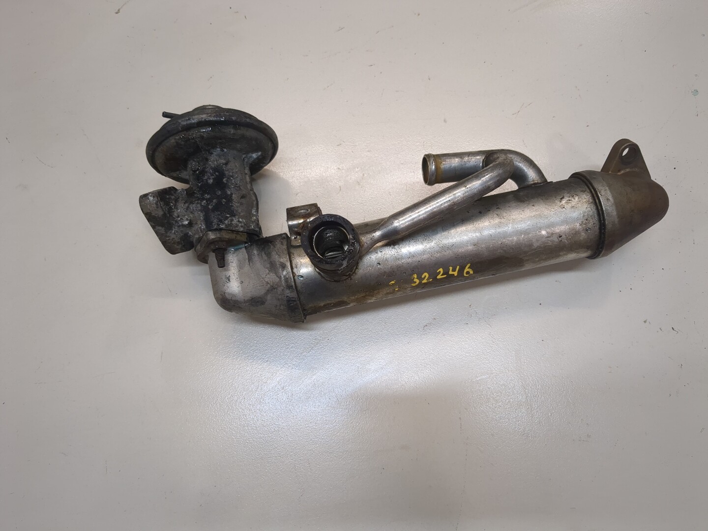 Тройник вентиляции картерных газов