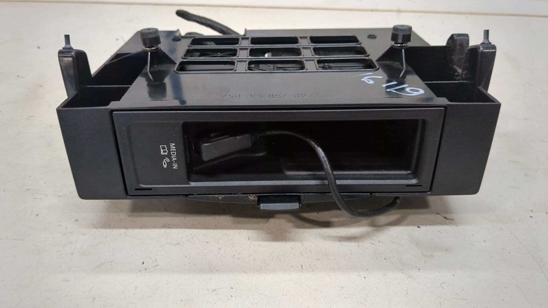 Проигрыватель CD/DVD