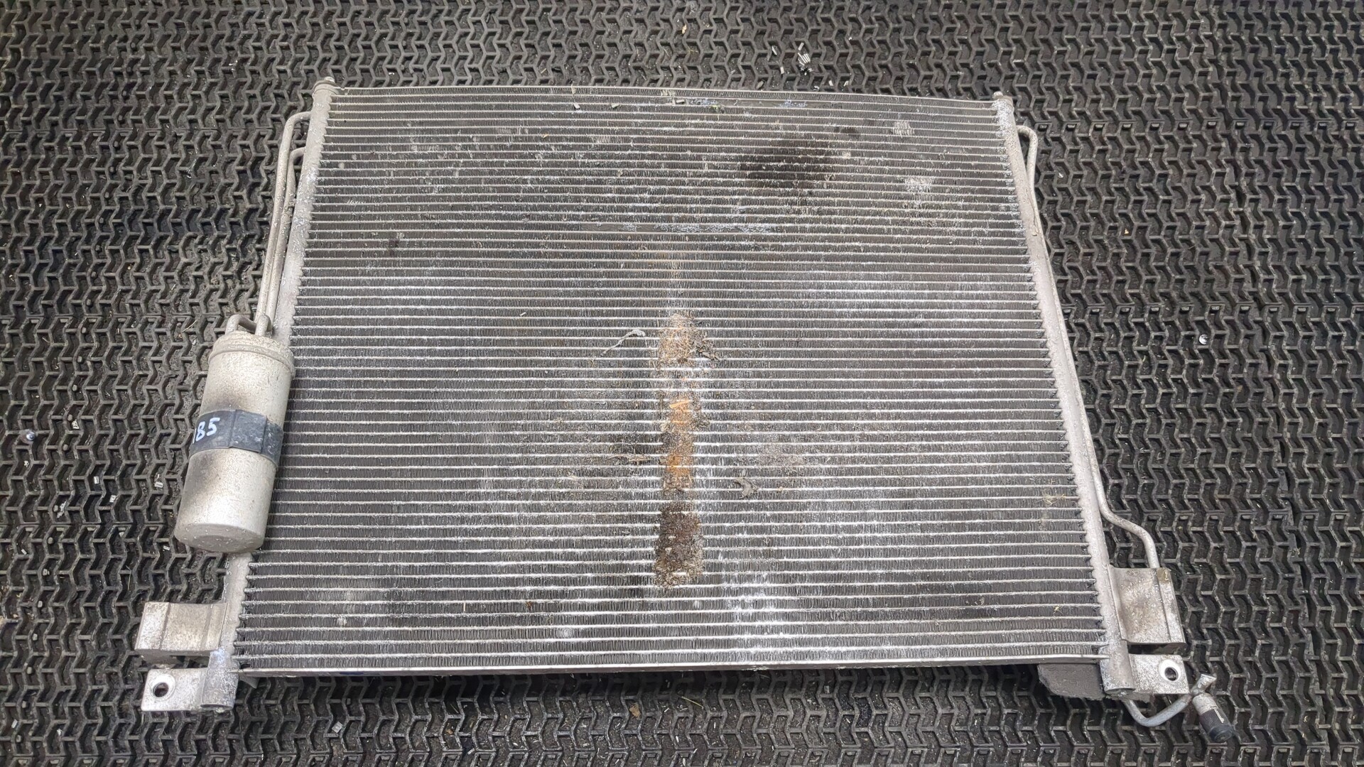 Радиатор кондиционера / конденсер