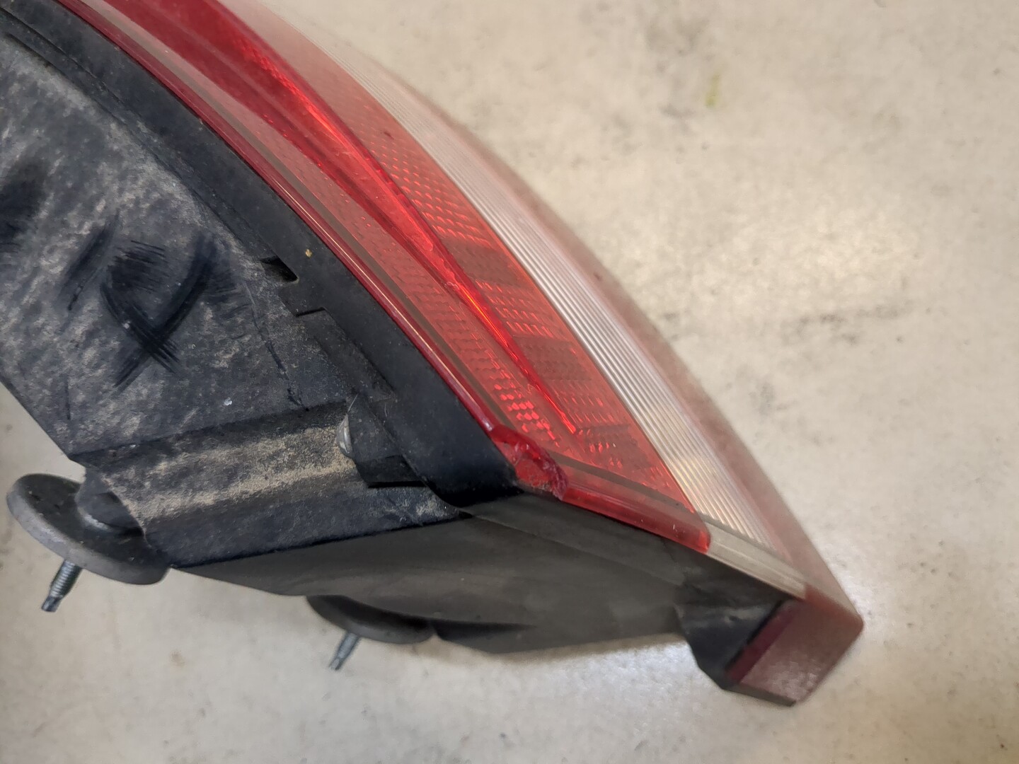 Фонарь задний правый