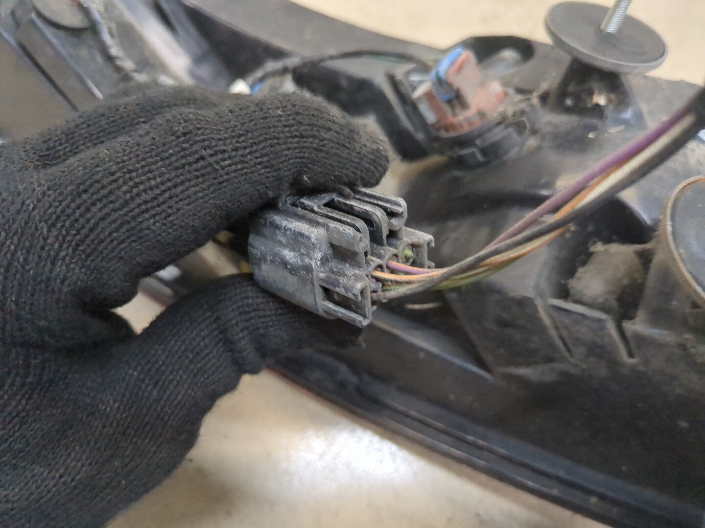 Фонарь задний правый