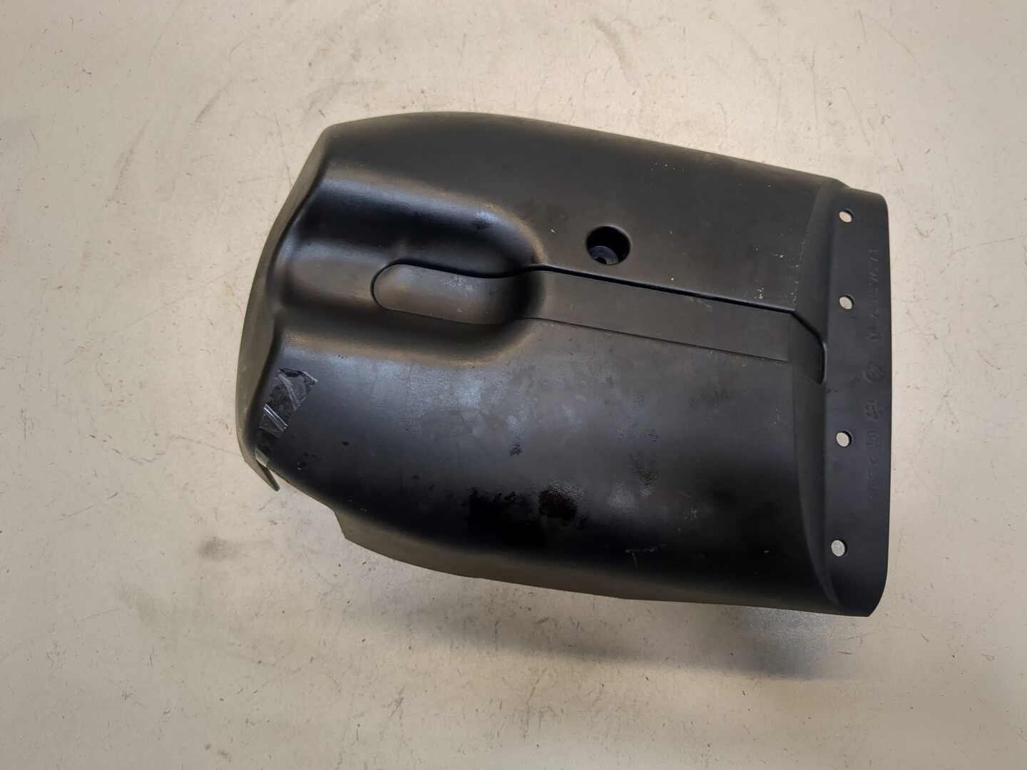 Кожух рулевой колонки