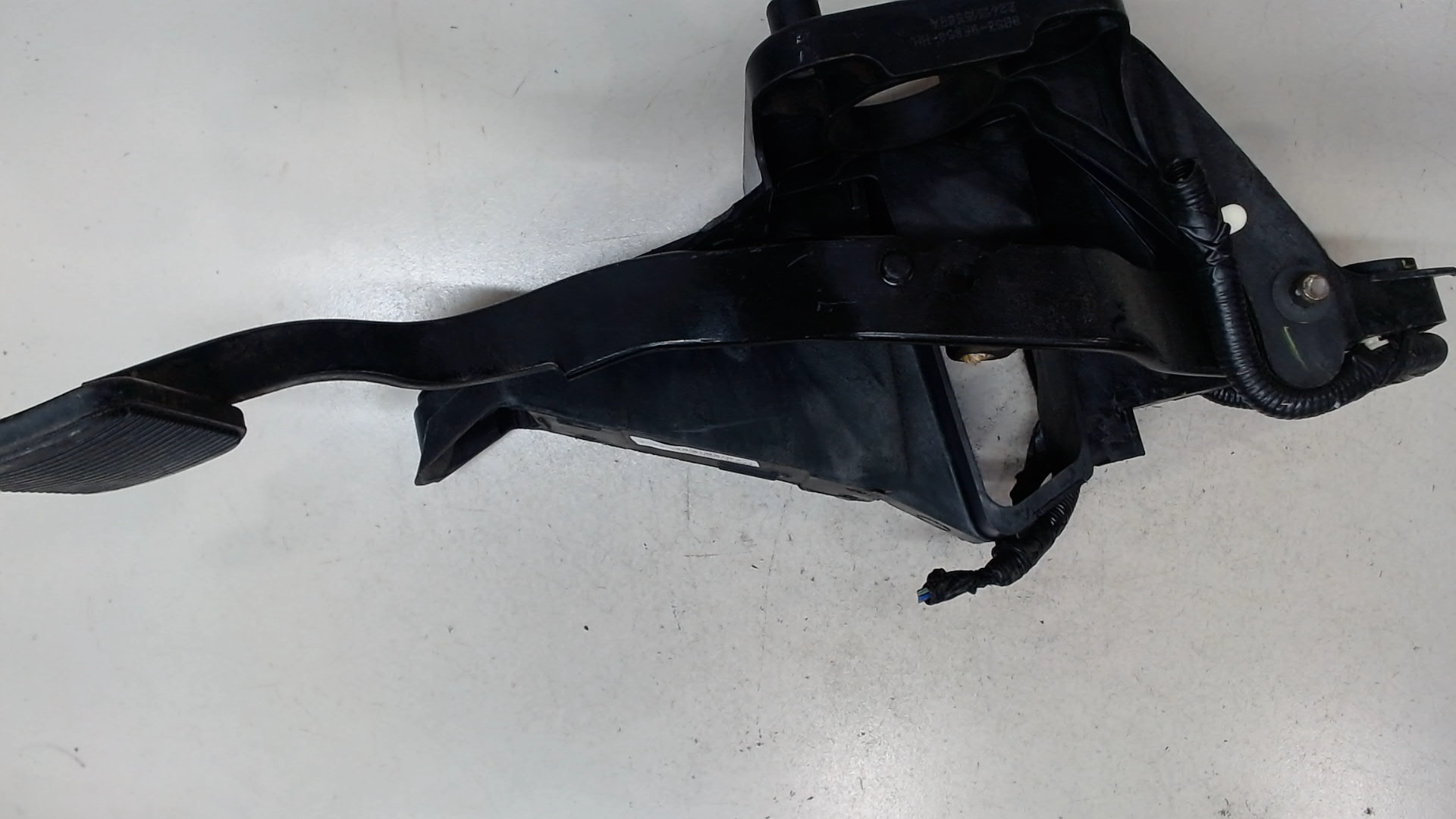 Педаль тормоза