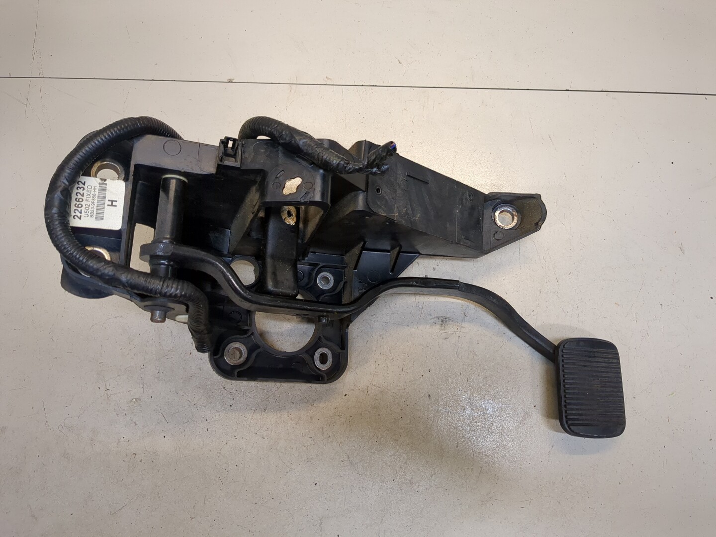 Педаль тормоза