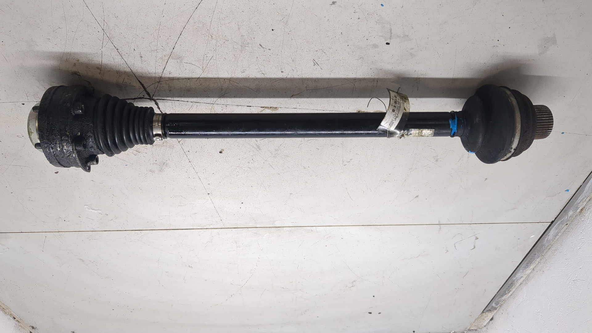 Полуось задняя