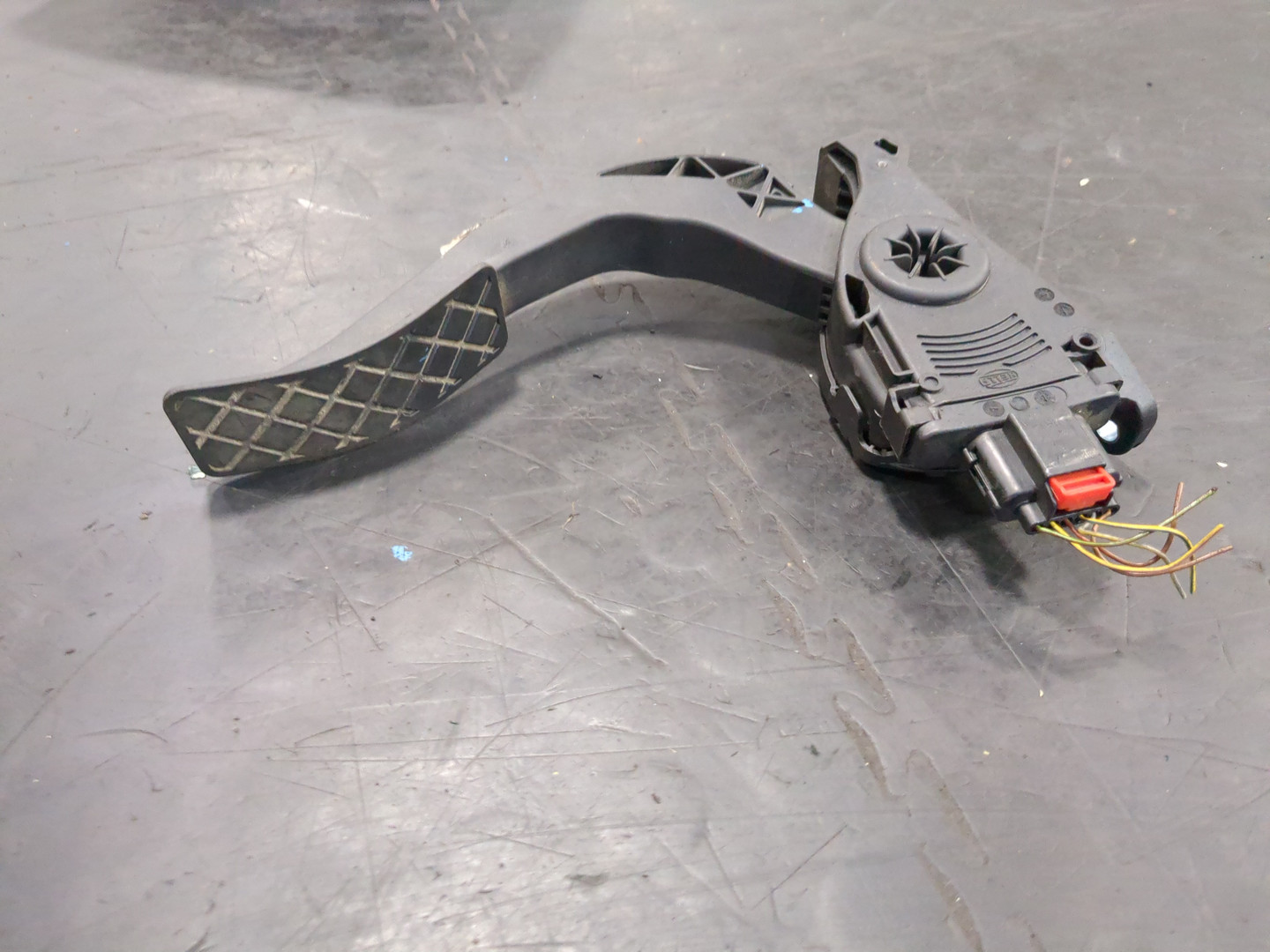 Педаль газа