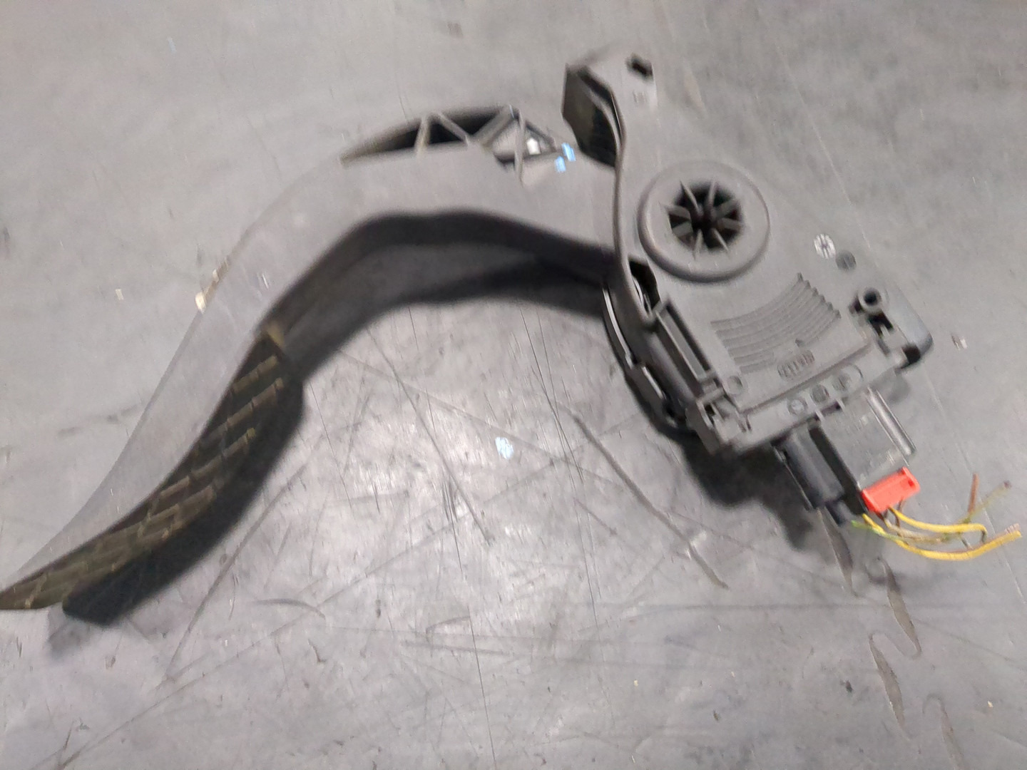 Педаль газа