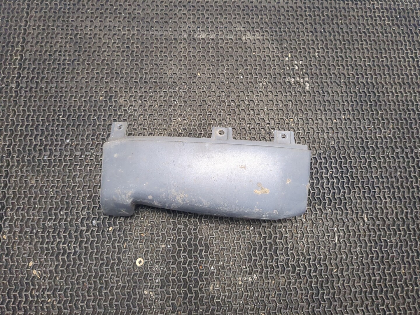 Накладка заднего бампера левая