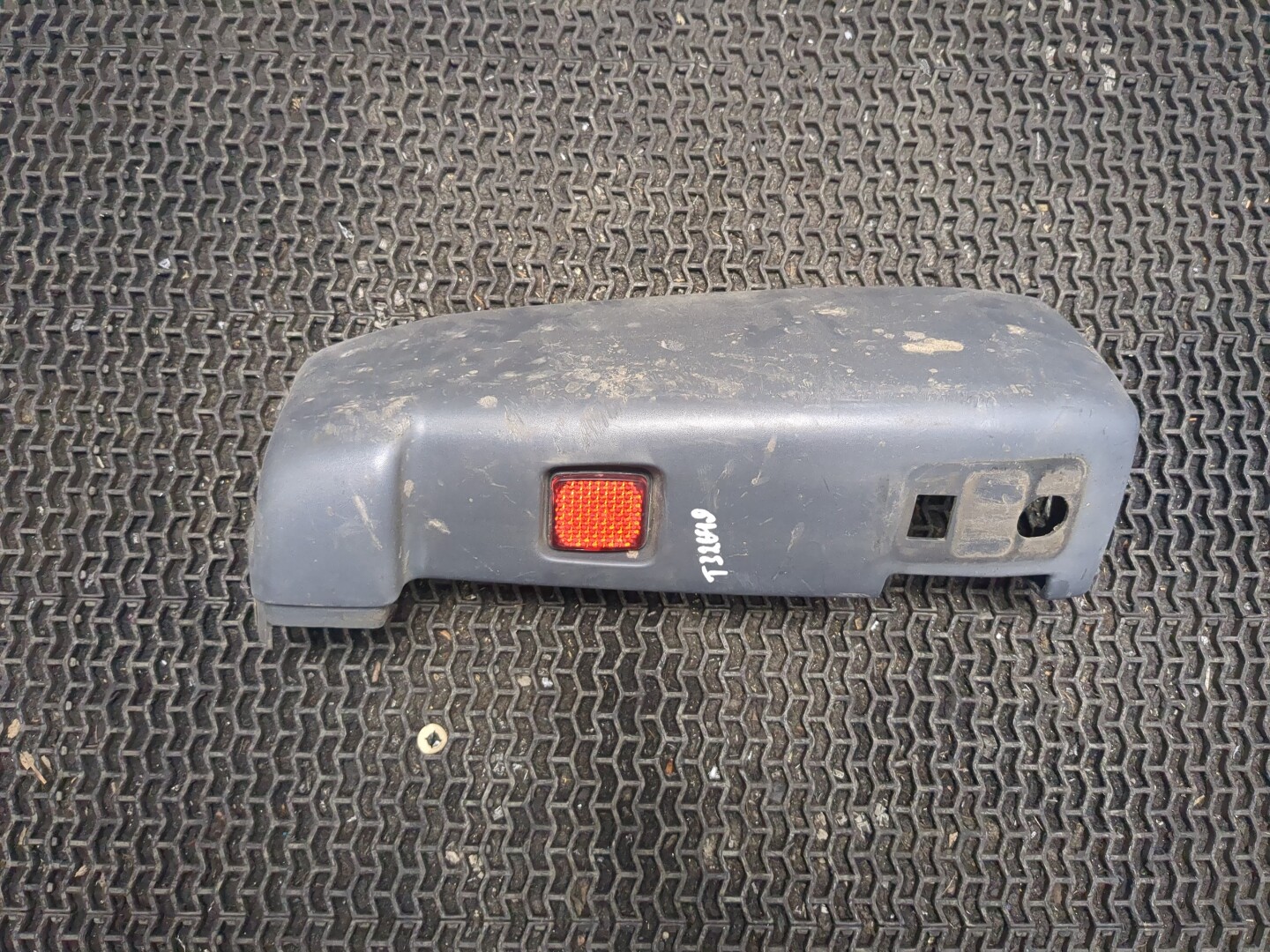 Накладка заднего бампера левая