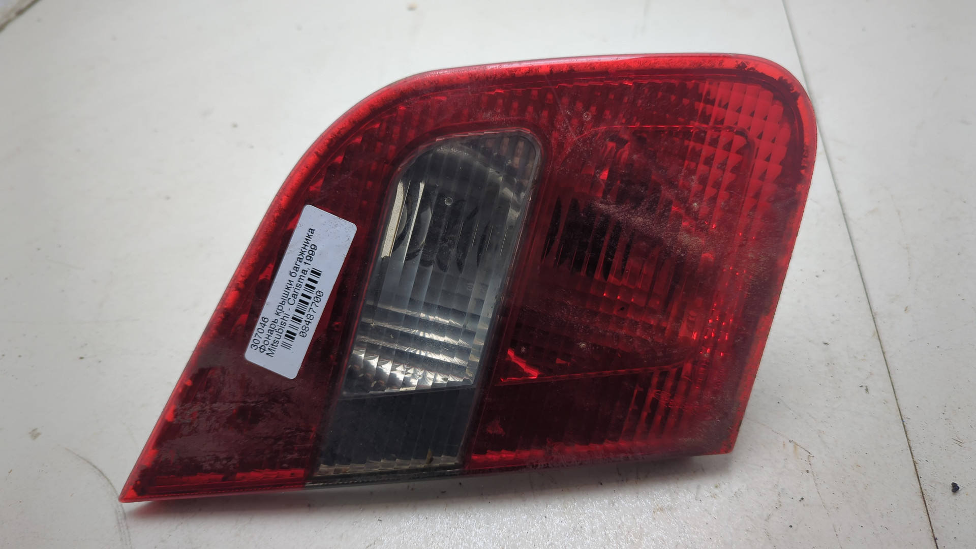 Фонарь задний внутренний левый