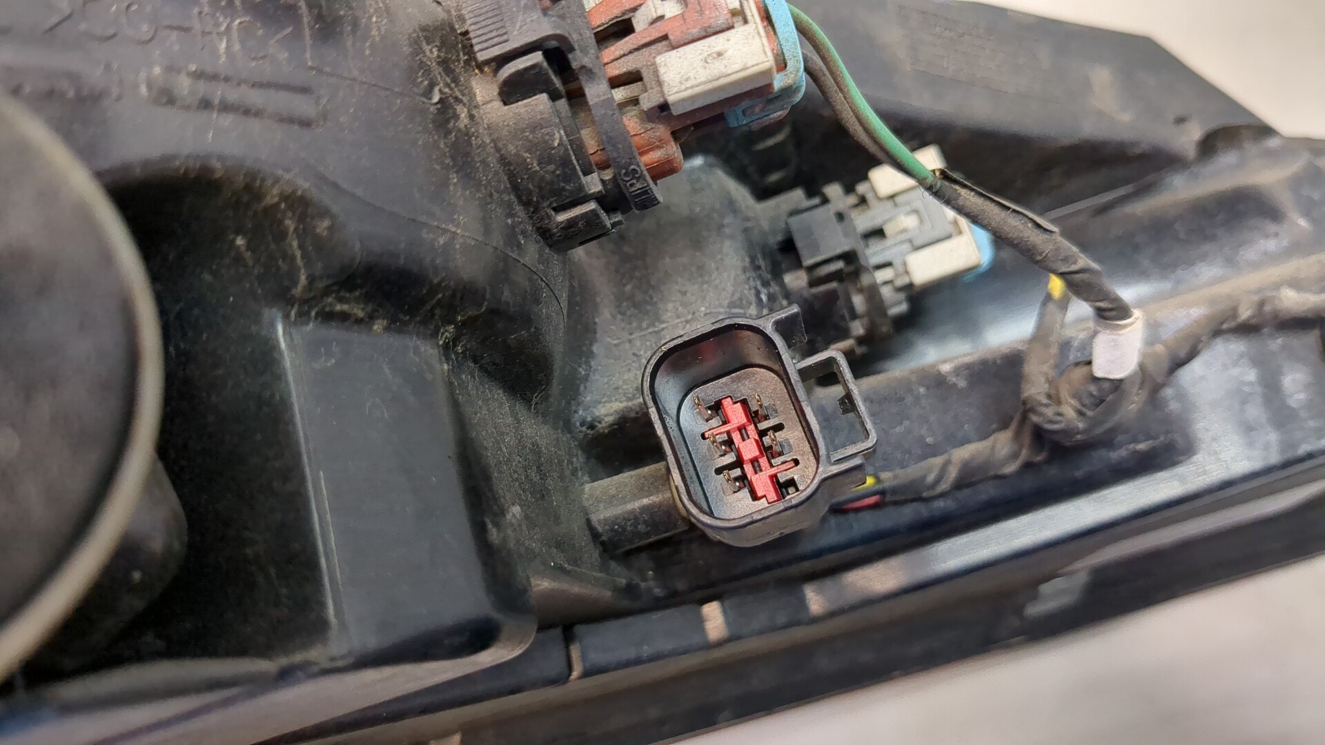 Фонарь задний левый