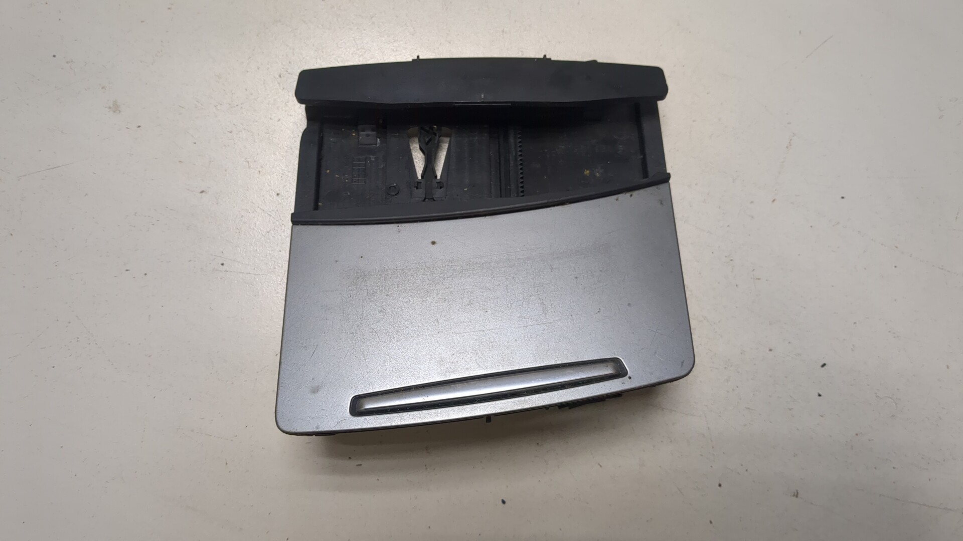 Пепельница