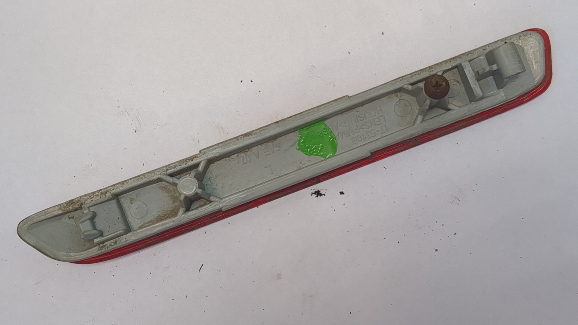 Отражатель в бампер задний левый