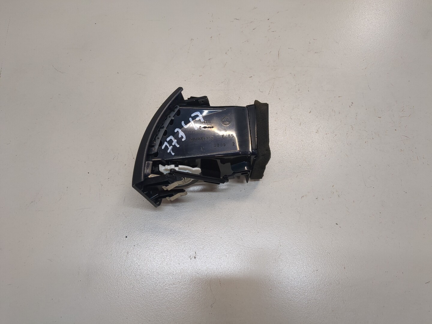 Дефлектор воздушный