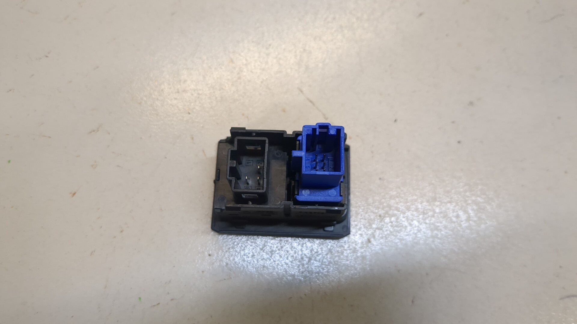 Кнопка аварийной остановки