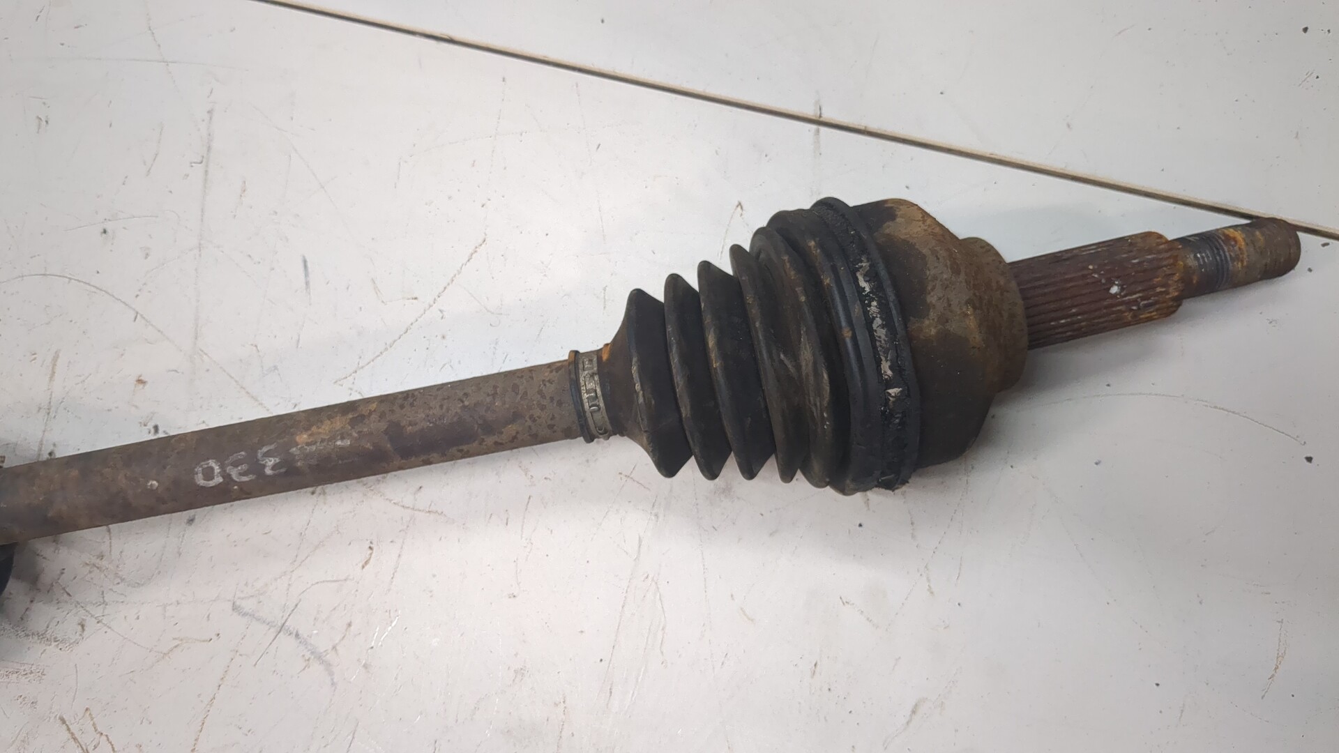 Полуось передняя правая