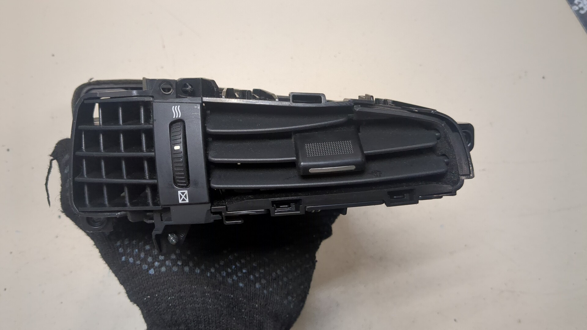 Дефлектор воздушный