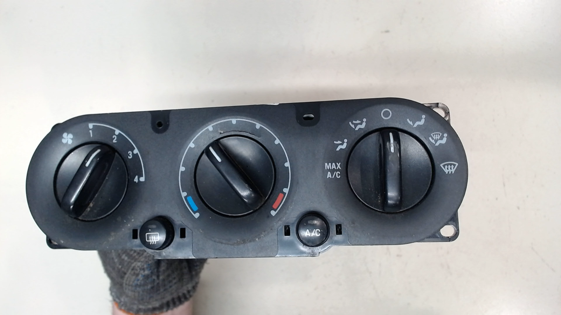 Переключатель отопителя