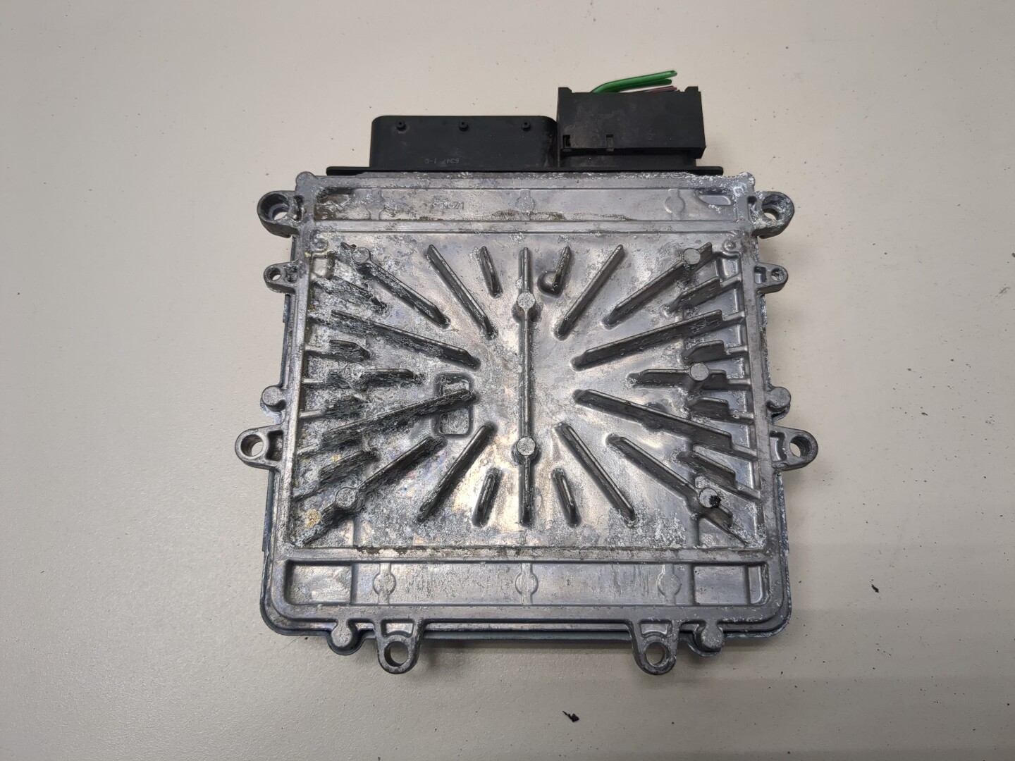 Блок управления двигателем