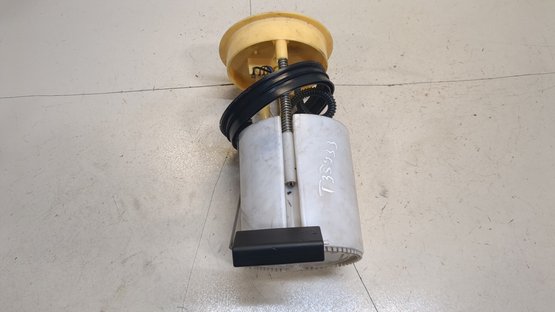 Насос топливный электрический