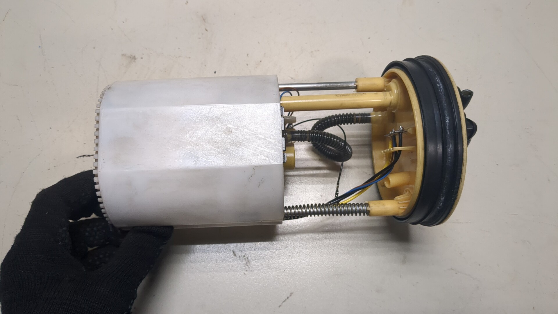 Насос топливный электрический