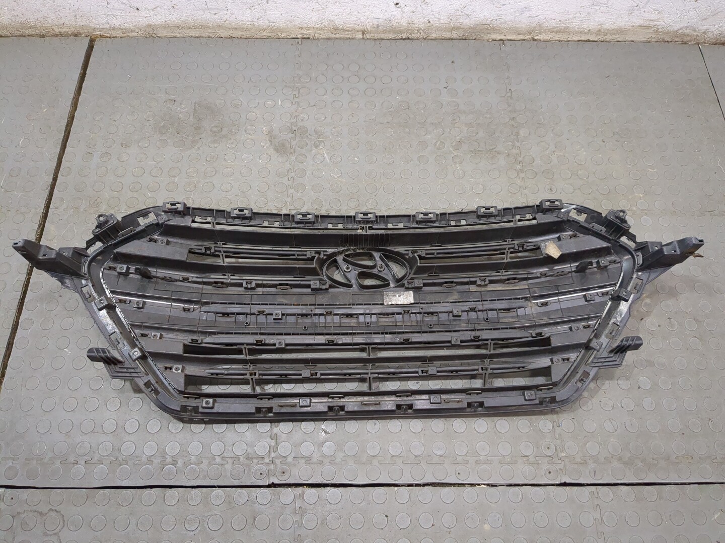 Решетка радиатора