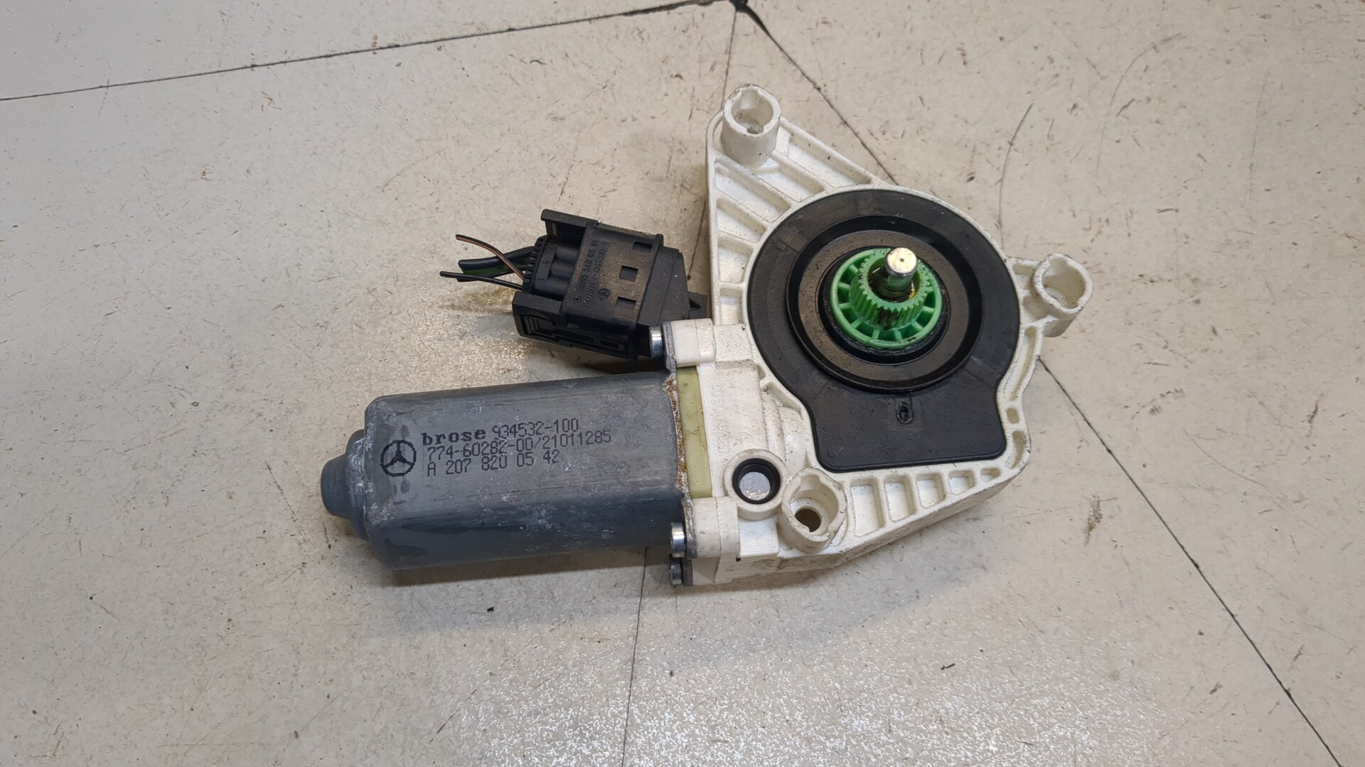 Моторчик стеклоподъемника