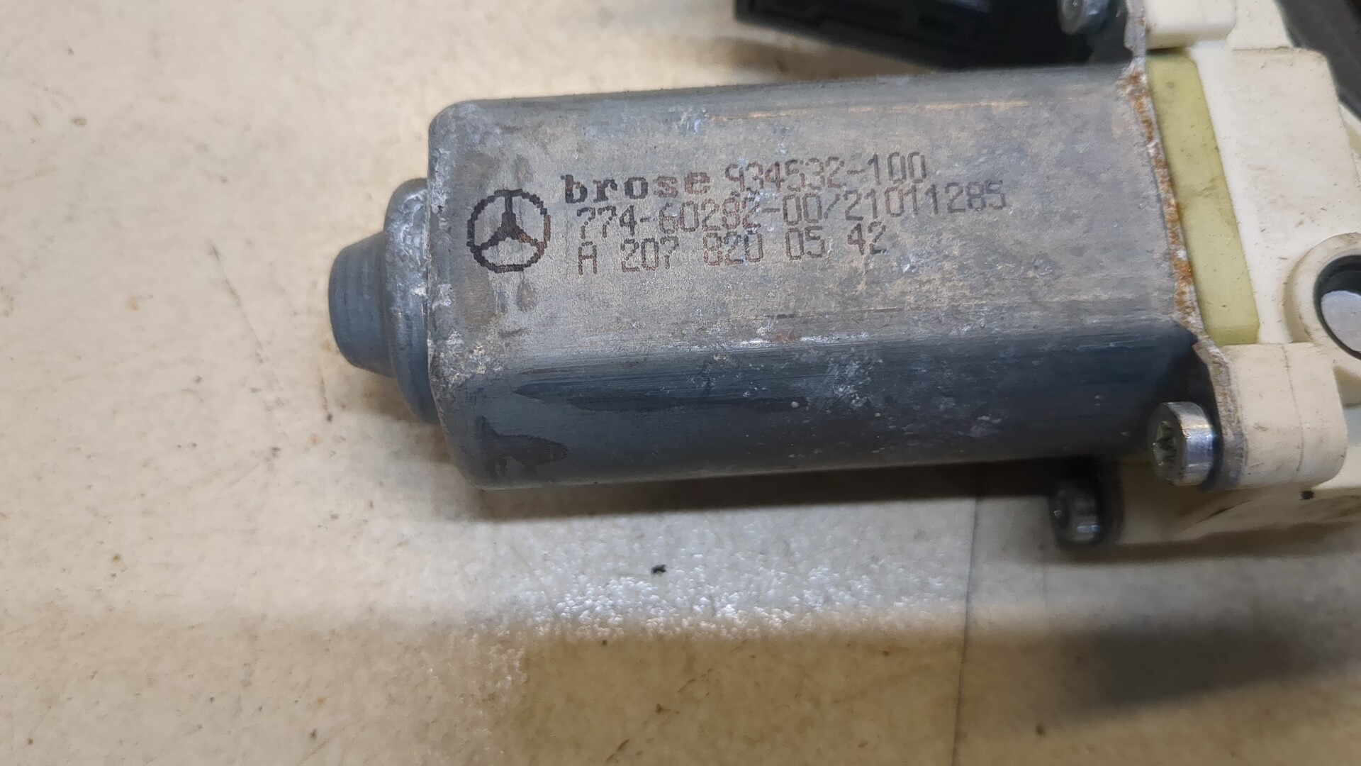 Моторчик стеклоподъемника