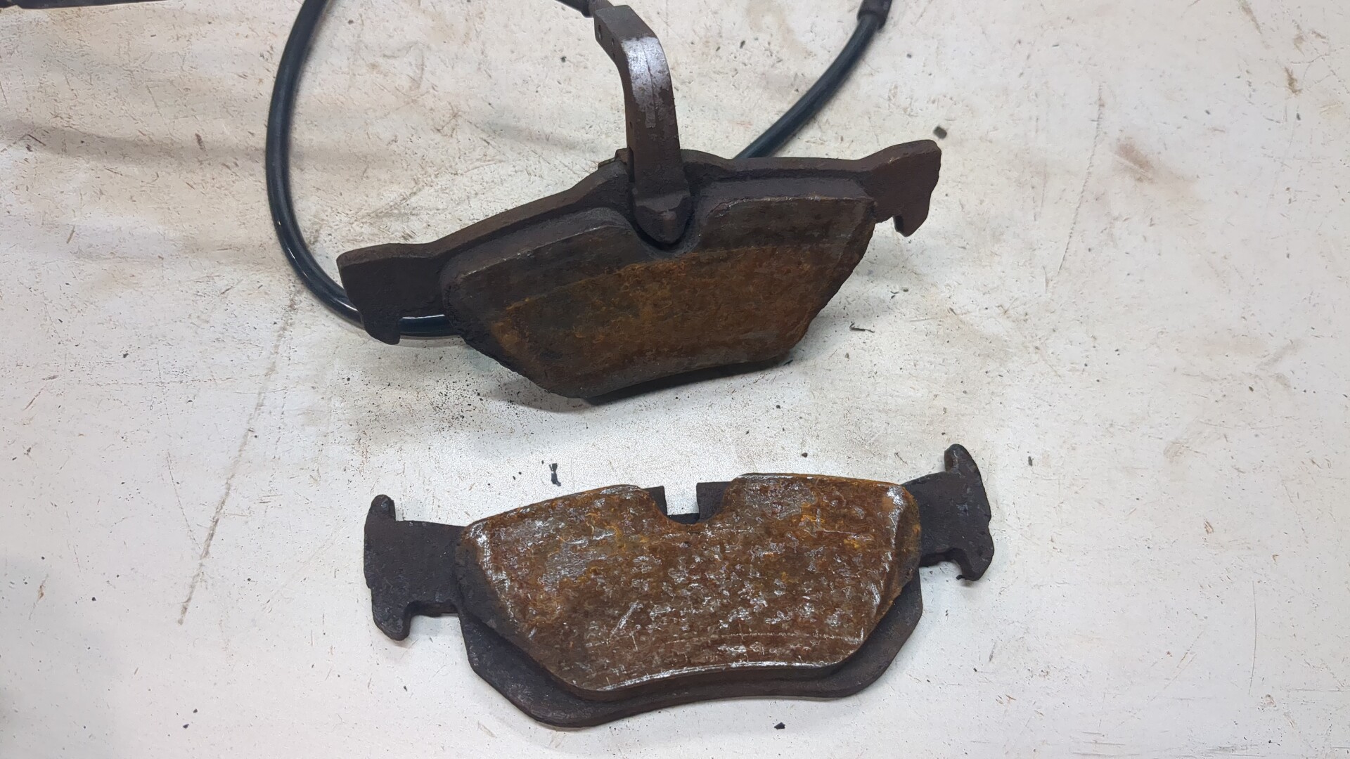 Колодки тормозные задние дисковые к-т