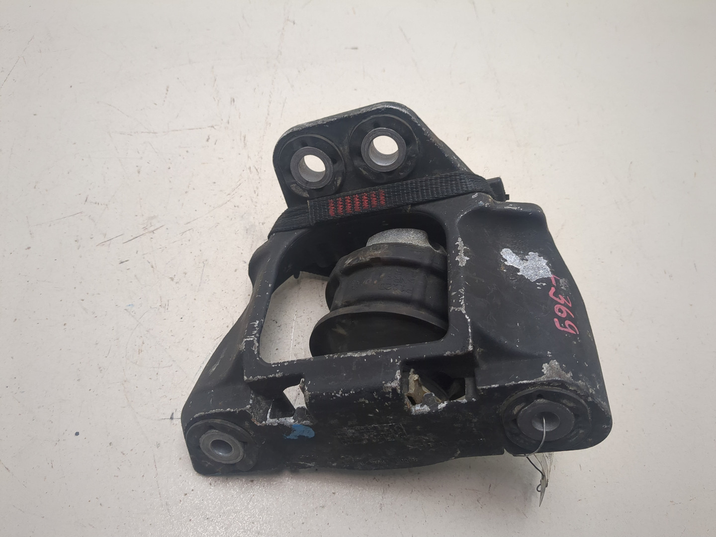 Опора двигателя