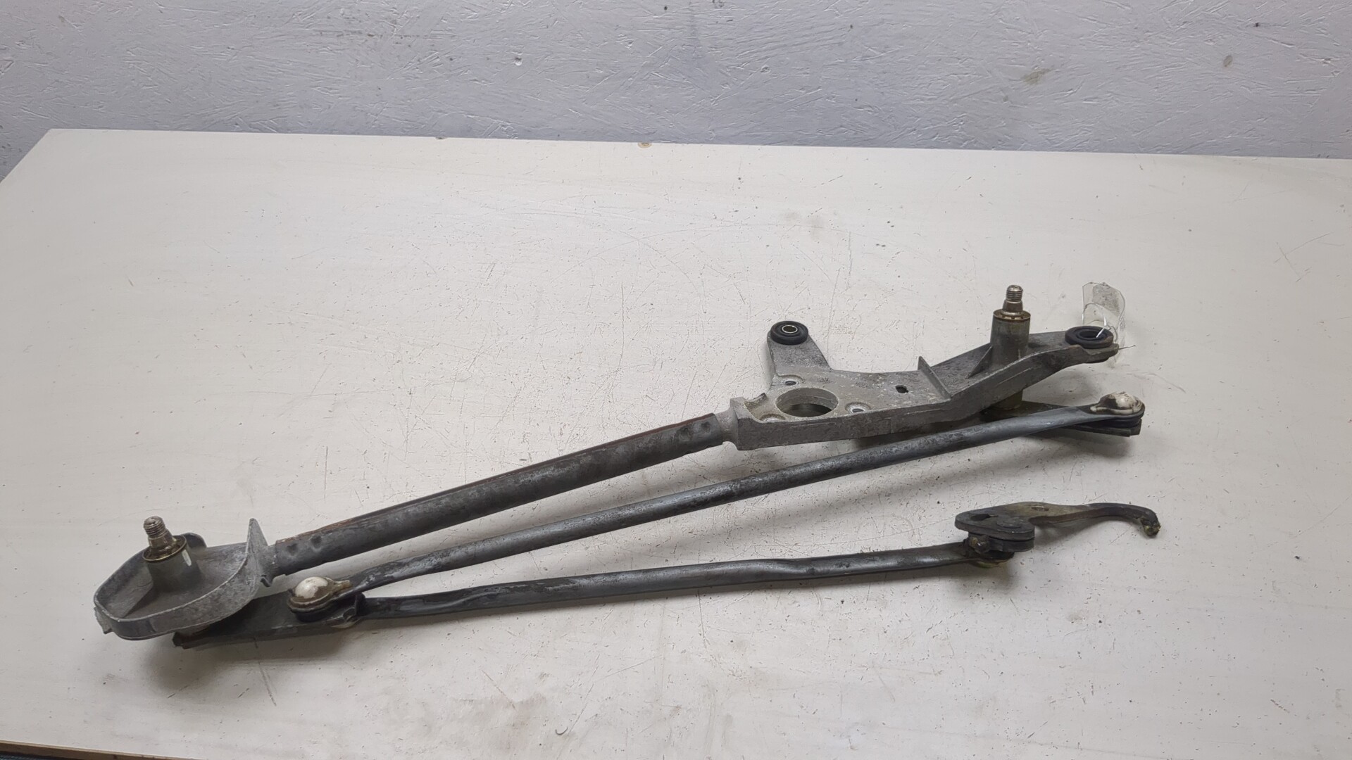 Трапеция стеклоочистителей