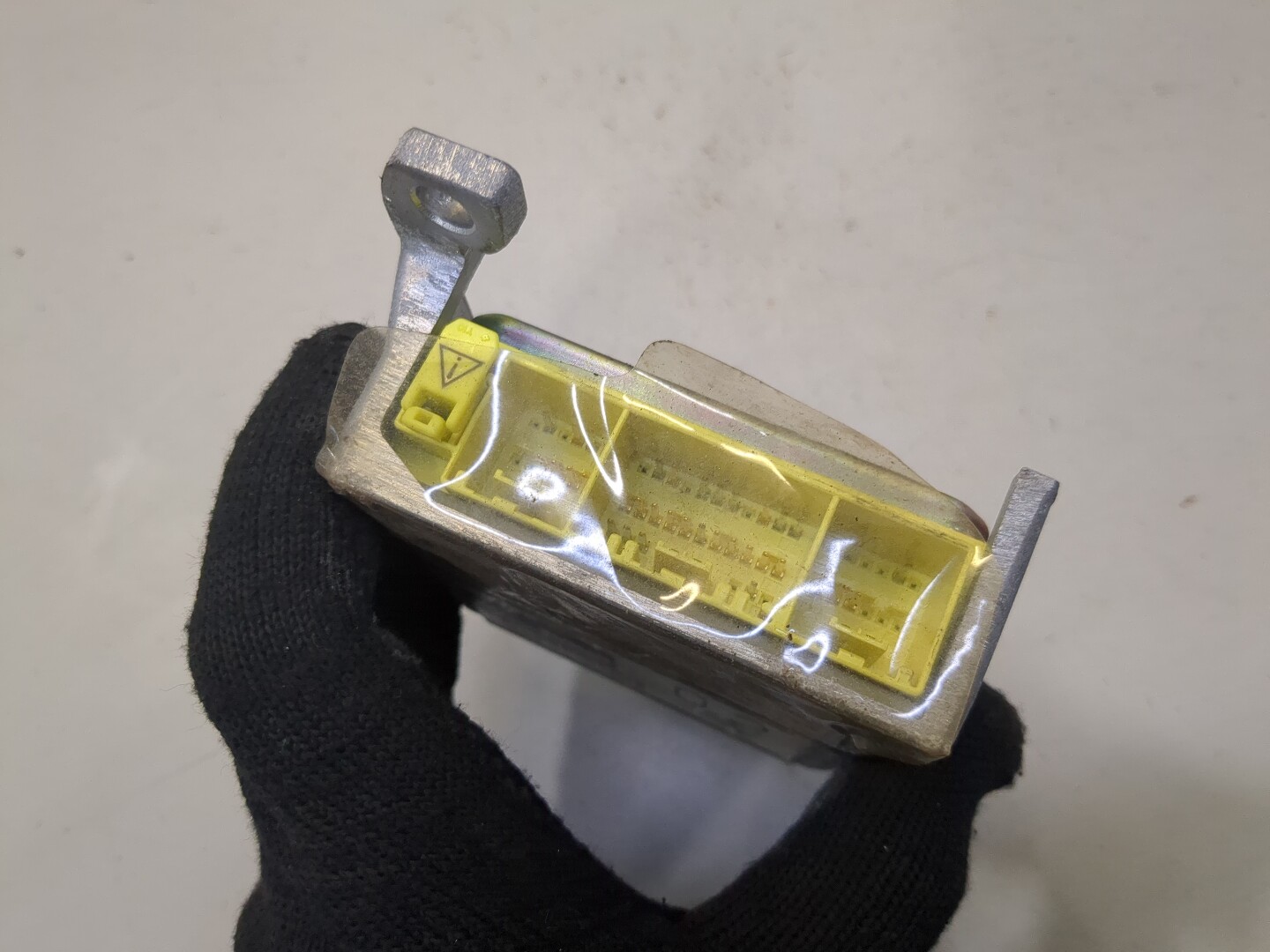 Блок управления подушек безопасности (AIR BAG)