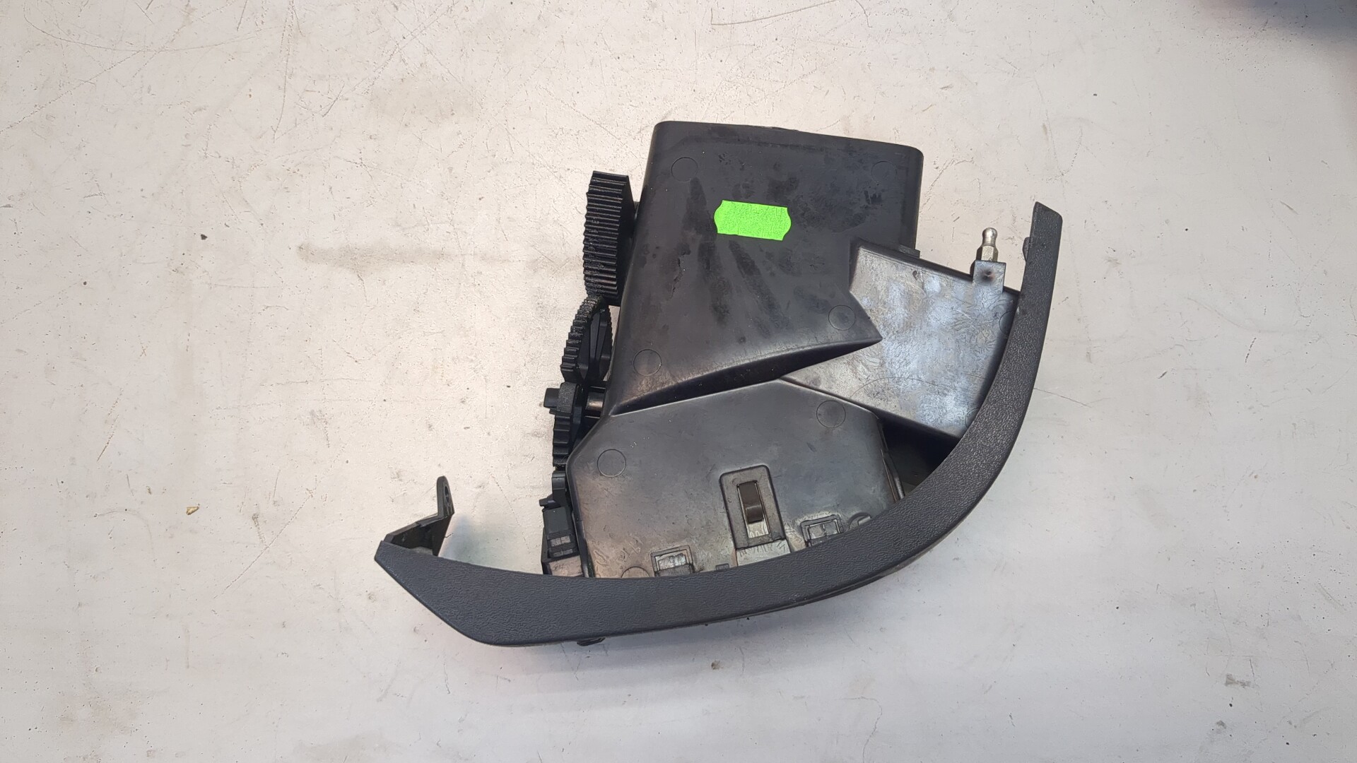 Дефлектор воздушный